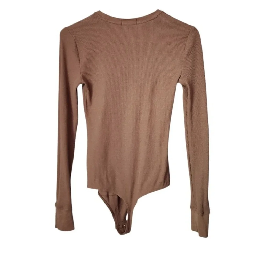 NUUDS long sleeve ribbed bodysuit in mocha‎ brown minimalist basic S